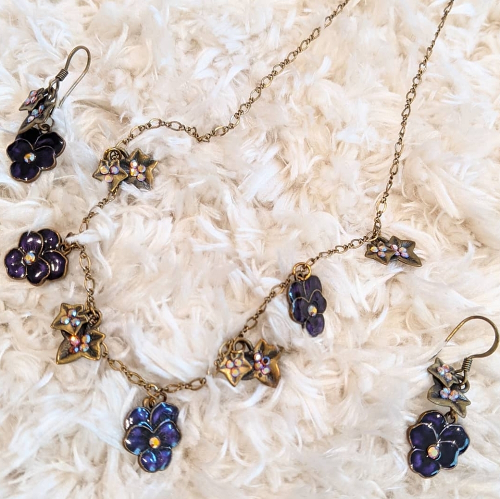 Glass Works Studio Necklace and Earrings Set EUC